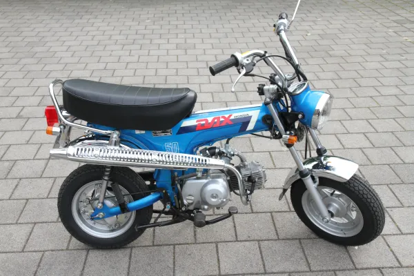 Honda Dax AB23 blau