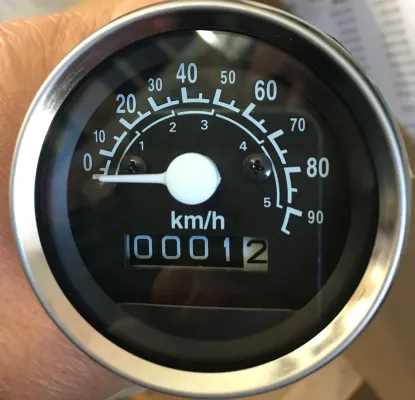 Tacho bis 90km/h schwarz